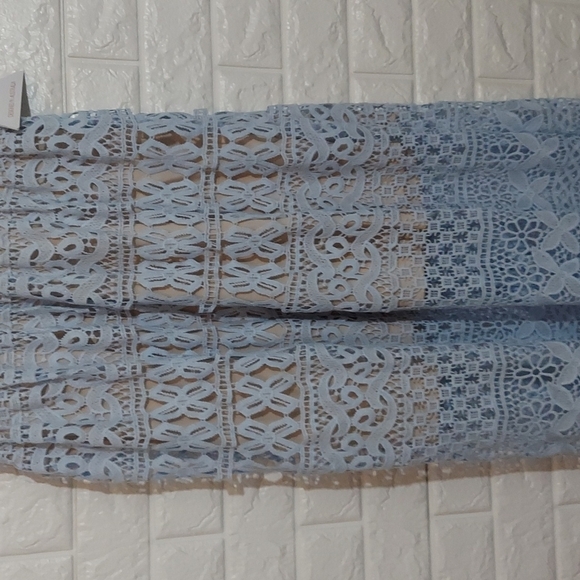 Love Triangle V Neck Lace Overlay Midi Dress Dusky Blue Small - Picture 8 of 17